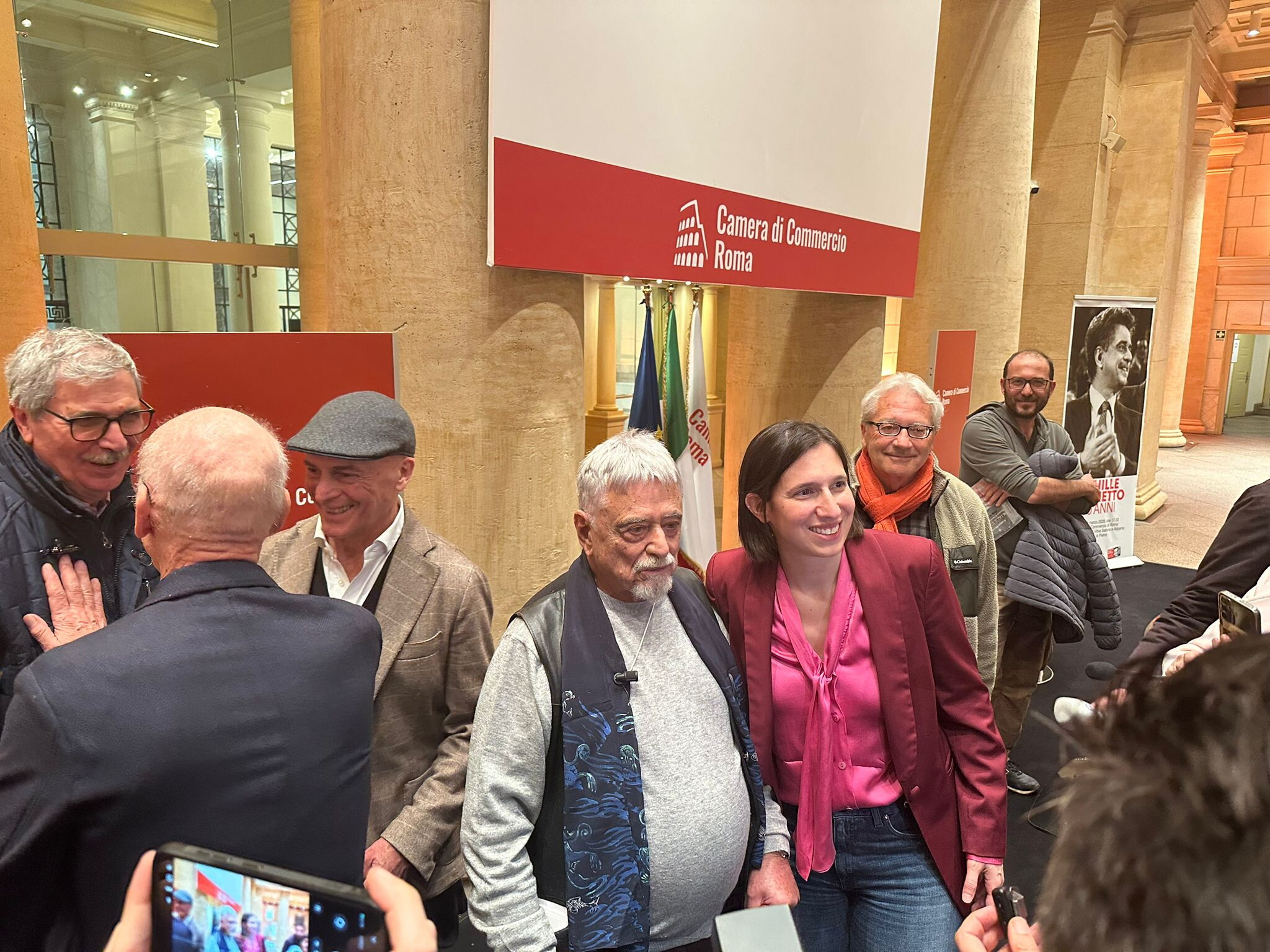 Occhetto fa 90, dalla Bolognina alla 'Gioiosa macchina da guerra'. "Sono vivo e combatto a...