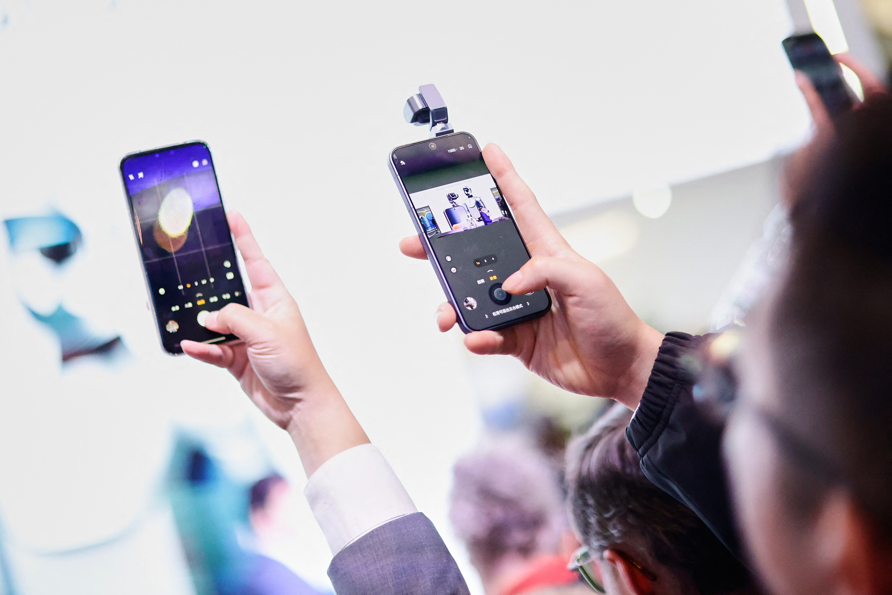 L’IA nello smartphone cambia fase: da gadget ad assistente personale