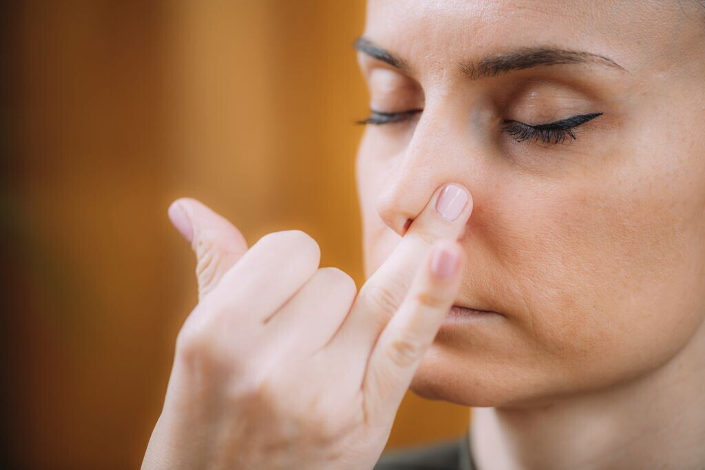Perché una narice si chiude mentre l'altra respira?