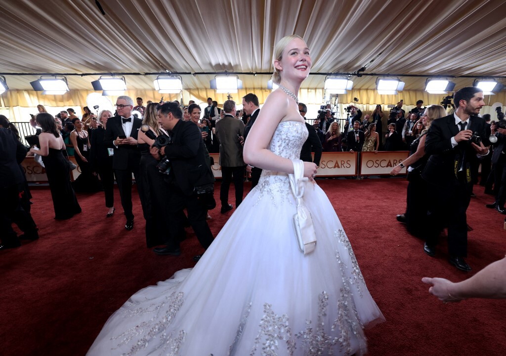 Gli oscar dell'eleganza. Jessie Buckley vince anche sul red carpet