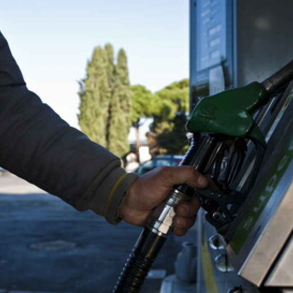 Government gives green light to decree against high fuel prices. Meloni: “We fight speculation"