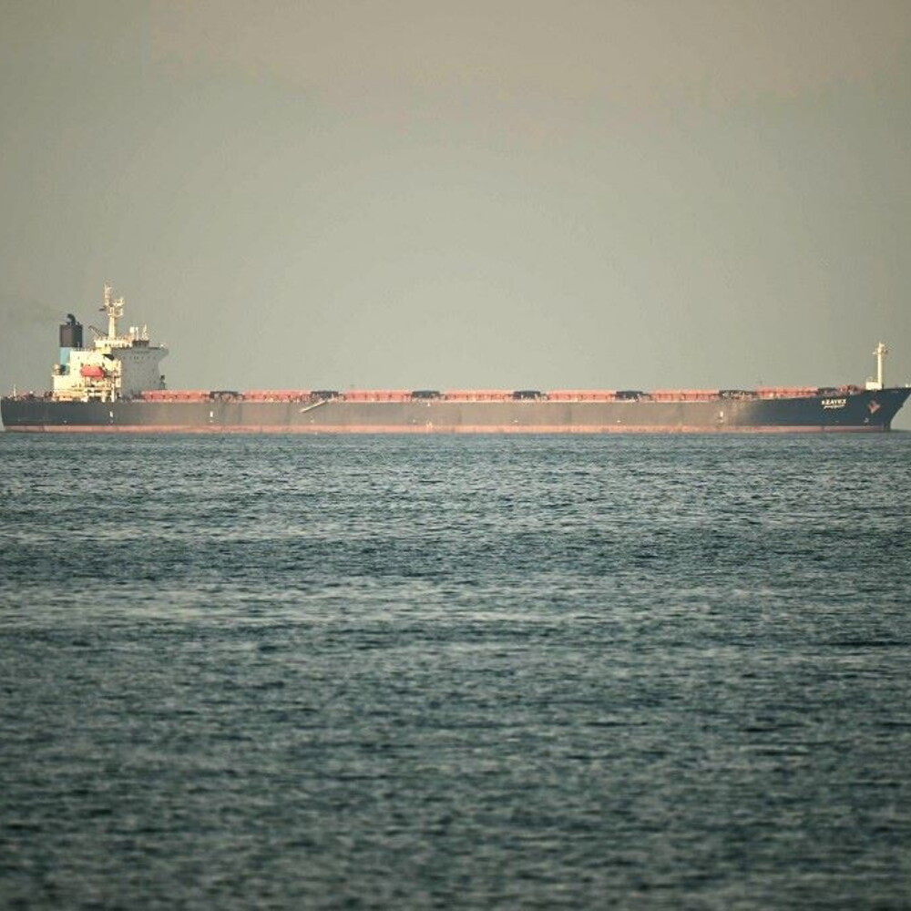 "Trump considers sending thousands of troops to the Middle East"