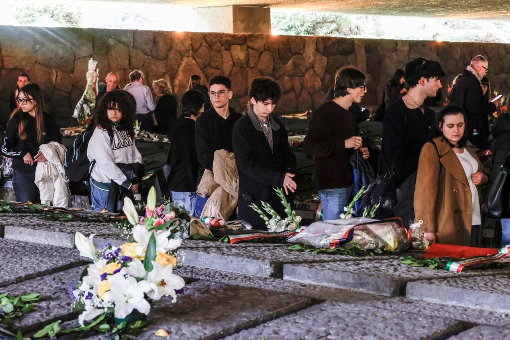 L'eccidio delle Fosse Ardeatine, parte la ricerca per identificare le ultime 7 vittime