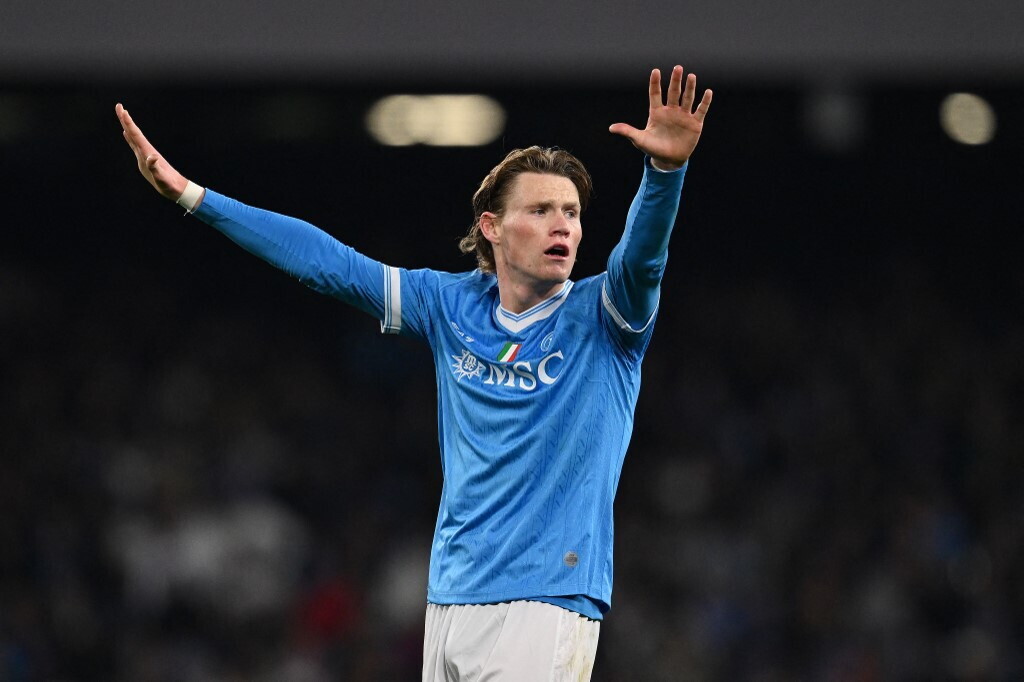 Il Napoli frena a Parma: McTominay salva Conte ma lo scudetto si allontana