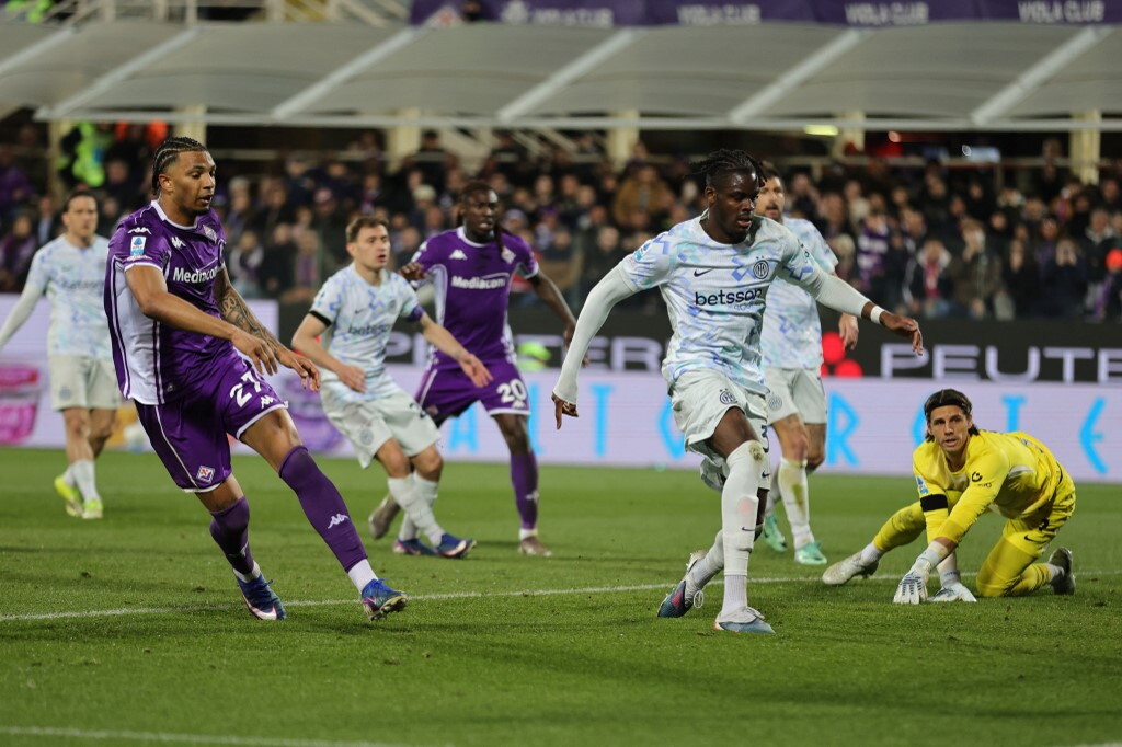 L'Inter frena a Firenze 1-1, il Milan torna a -6