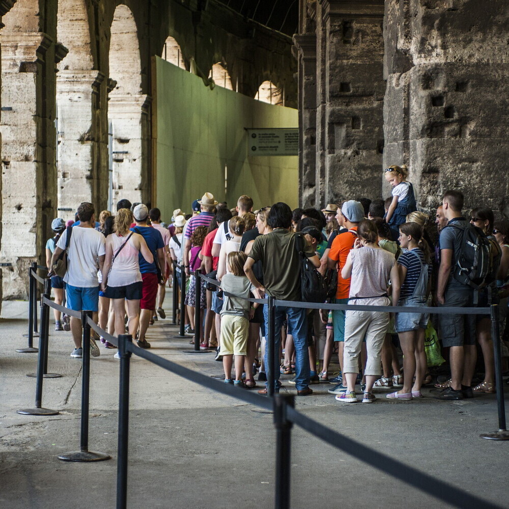 Dearest Easter, skyrocketing costs for those who want to travel