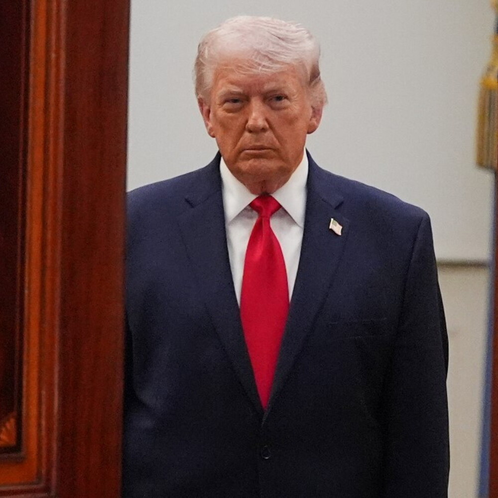 Anteprima: Trump all'Iran: "Aprite Hormuz. Senza un accordo faccio saltare tutto in aria",…