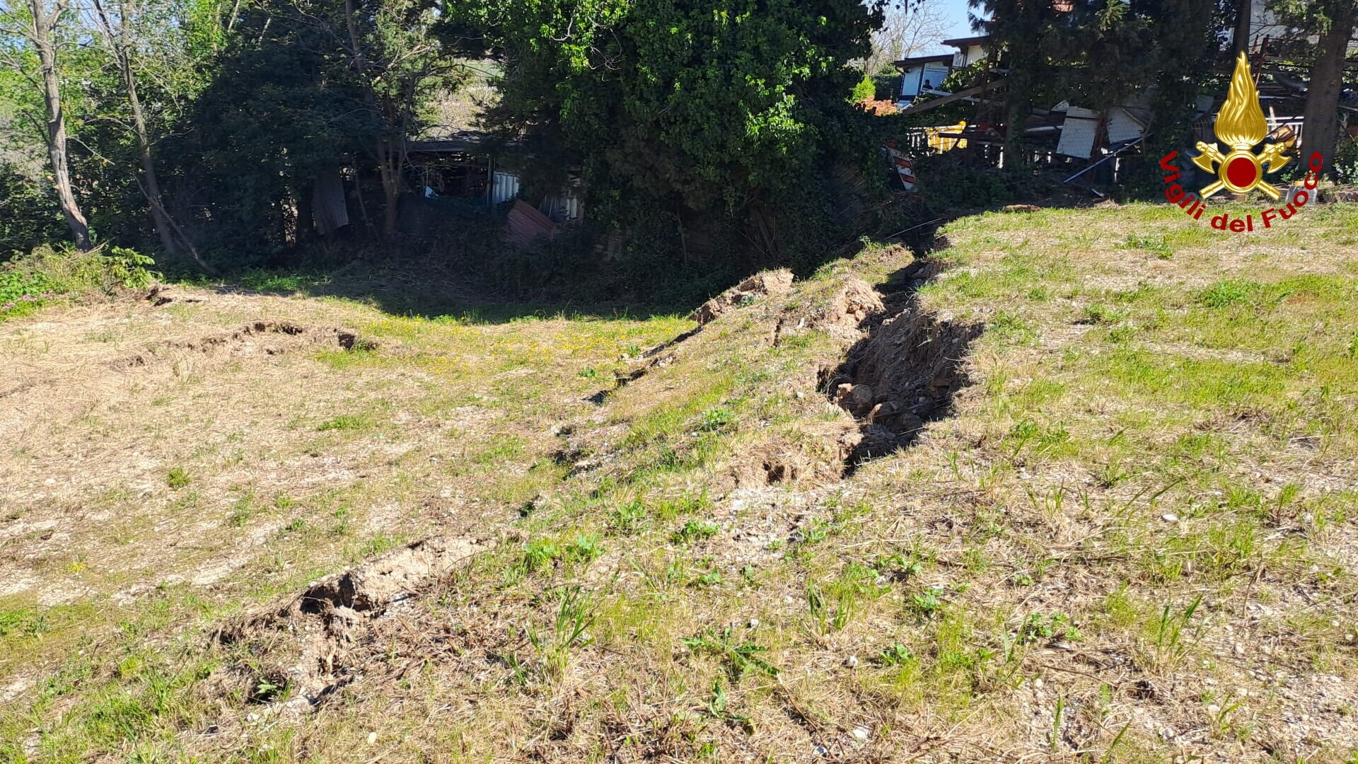 Petacciato, la frana non si muove. Riaperti due tratti dell'A14