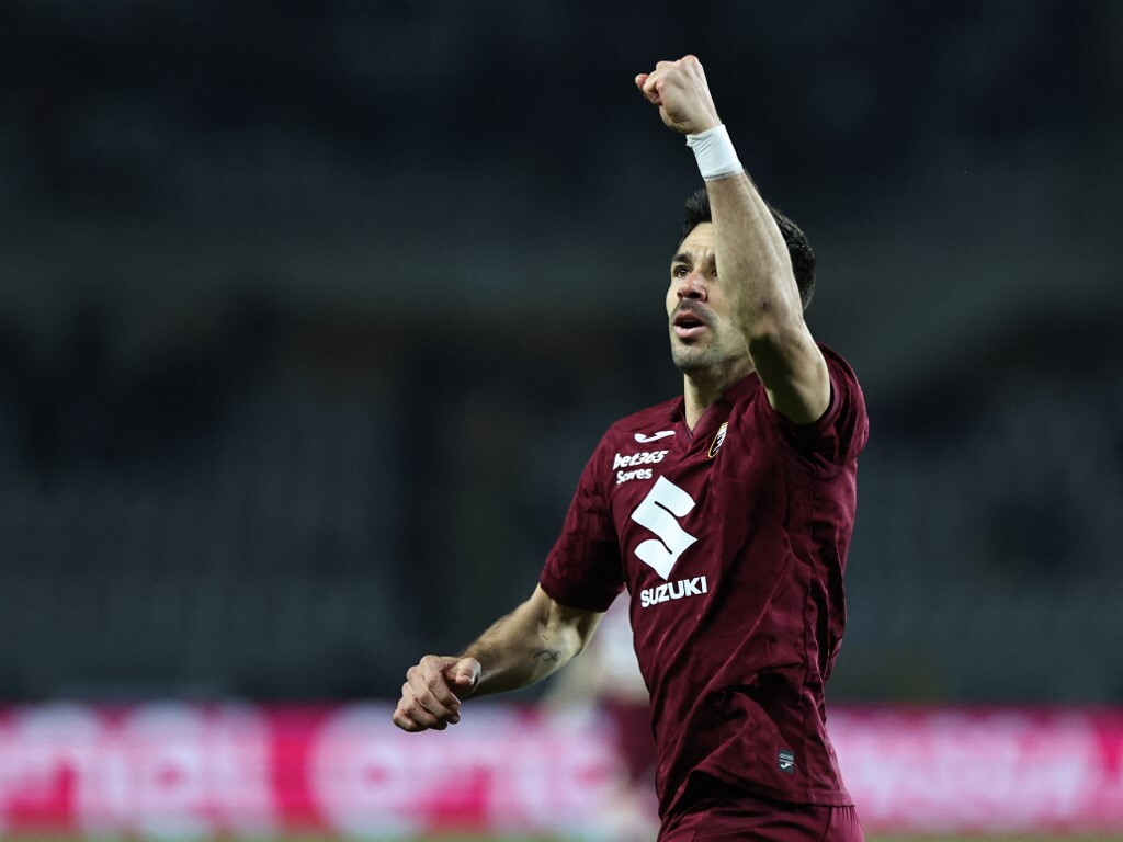 Verona sempre più giù. Con Simeone e Casadei il Torino vola (2-1)