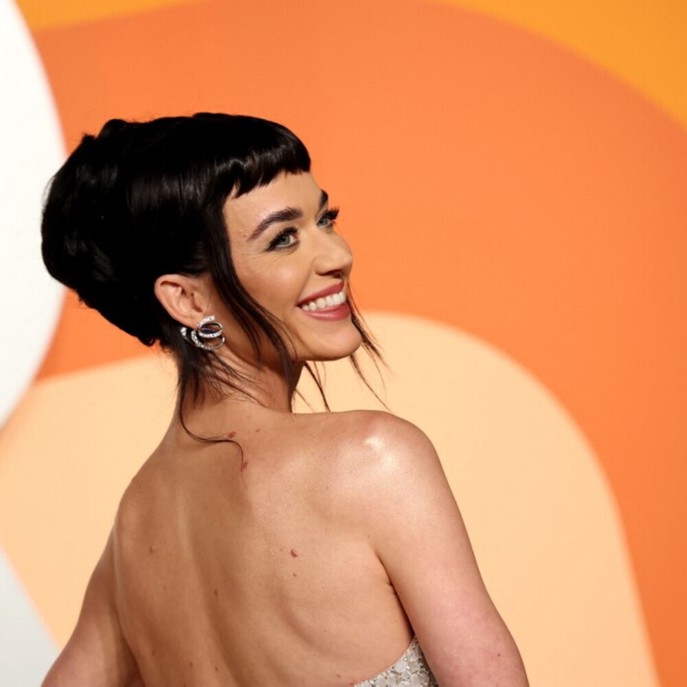 Anteprima: Katy Perry indagata per violenza sessuale su un'attrice
