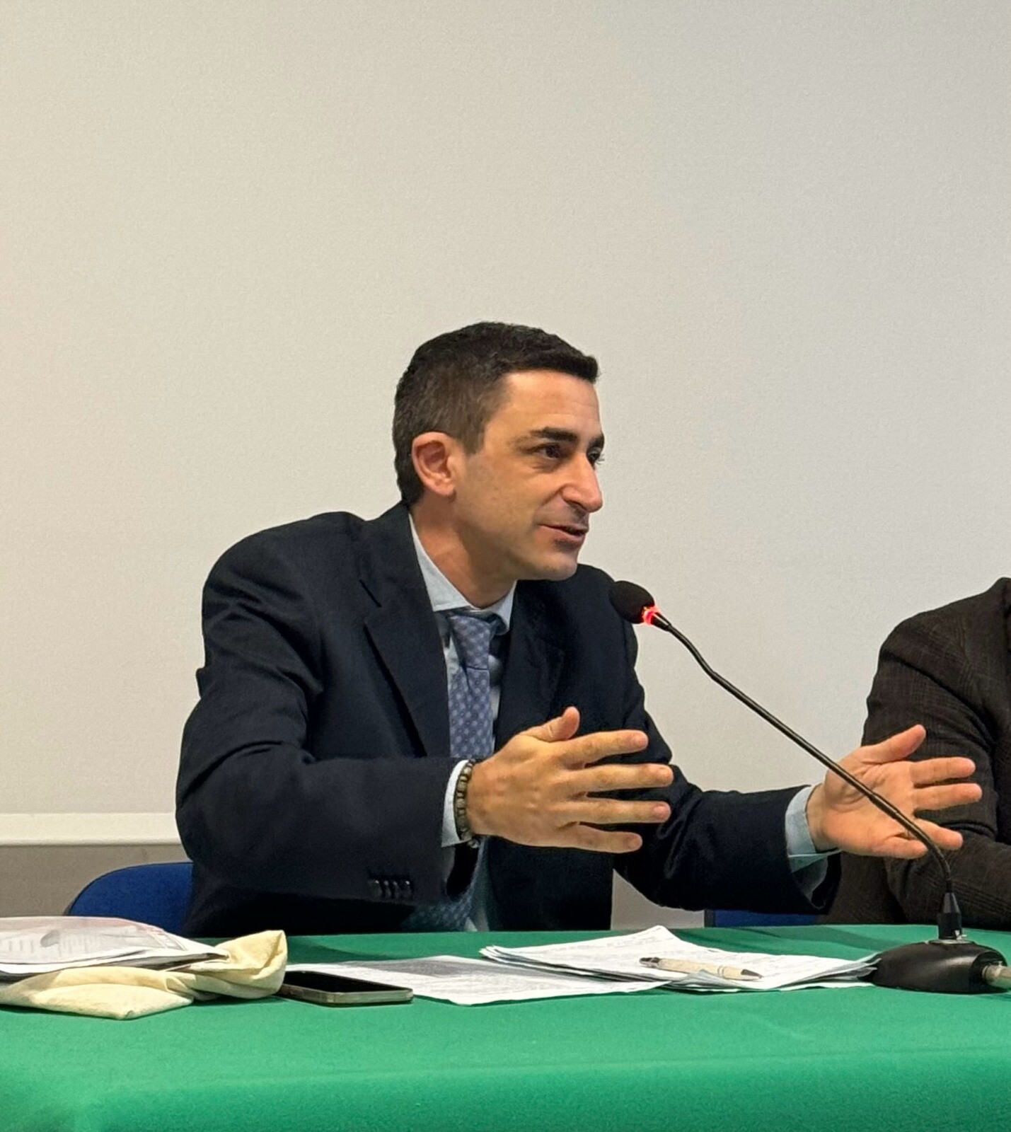 L'Anm pronta al "confronto su temi concreti" ma basta con "gli attacchi alla magistratura"