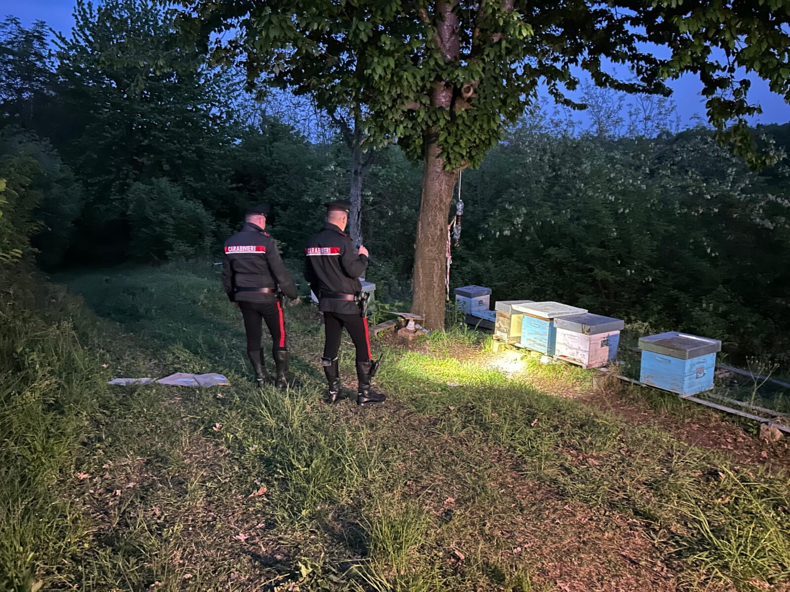 Uccide l'ex e il nuovo compagno di lei. Poi si suicida nell'Astigiano