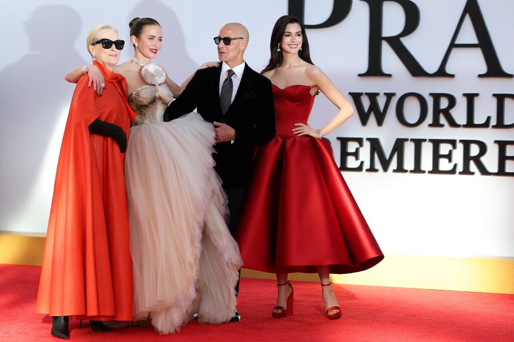 Il diavolo veste Prada 2, alla prima mondiale di New York il rosso del potere sul red carpet