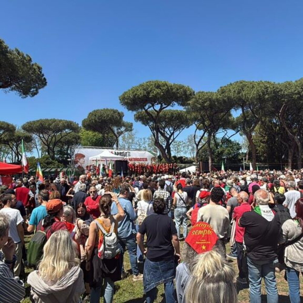 Roma: colpi di pistola ad aria compressa durante il corteo del 25 aprile. Ferita una coppia
