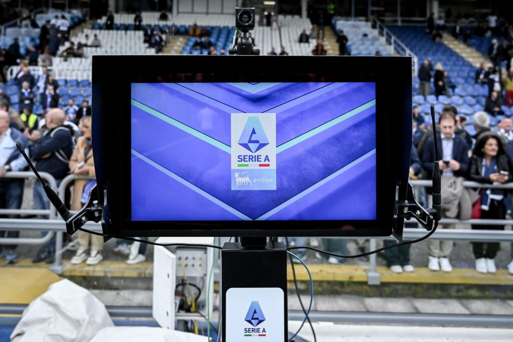 L'ex arbitro: "Le 'bussate' alla sala Var? Tutti sapevano che erano vietate"