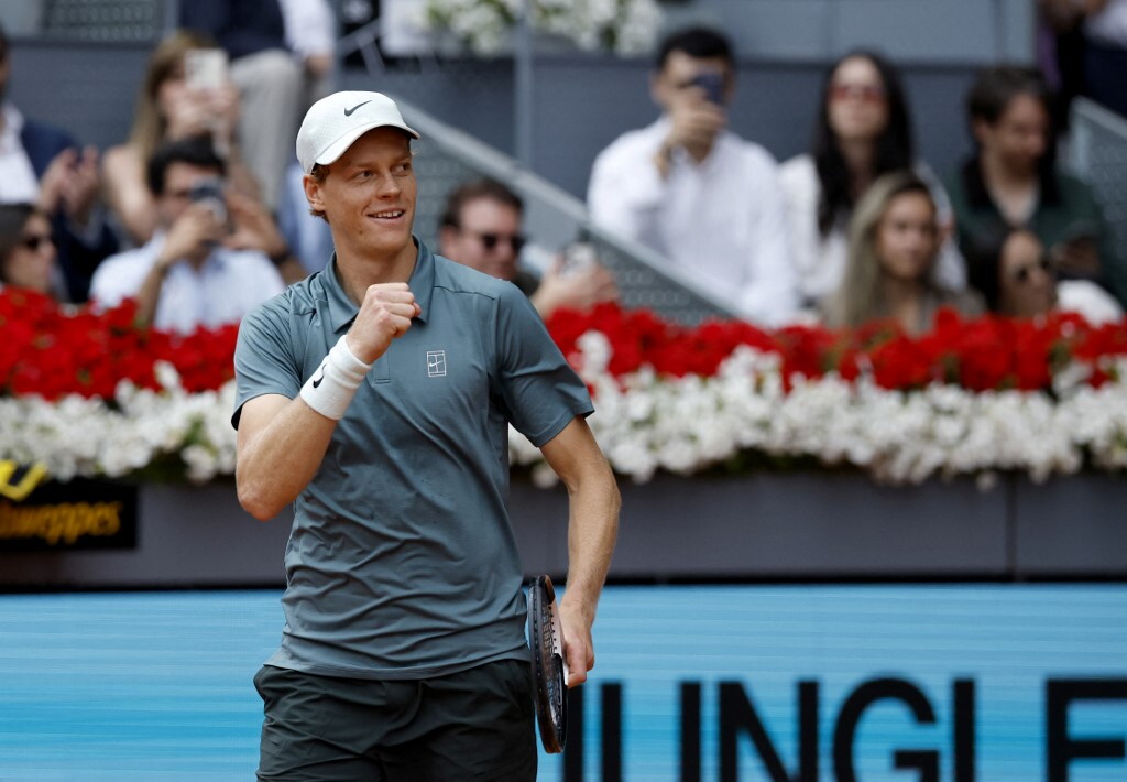 La prima volta di Sinner a Madrid, demolito Zverev