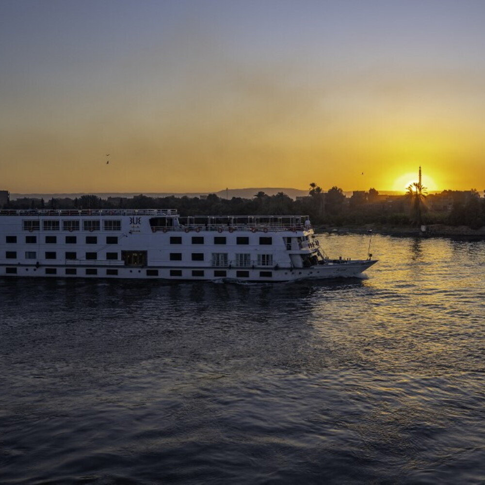 An epidemic breaks out on a cruise ship in South Africa: 2 deaths