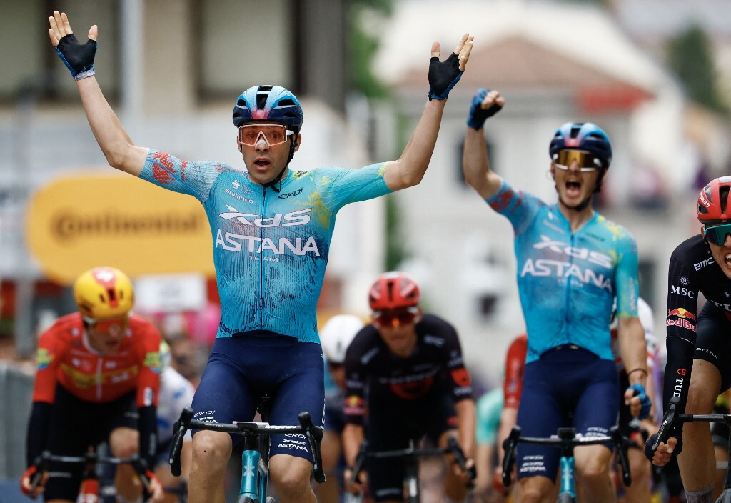 Silva vince la seconda tappa del Giro d'Italia e conquista la maglia rosa