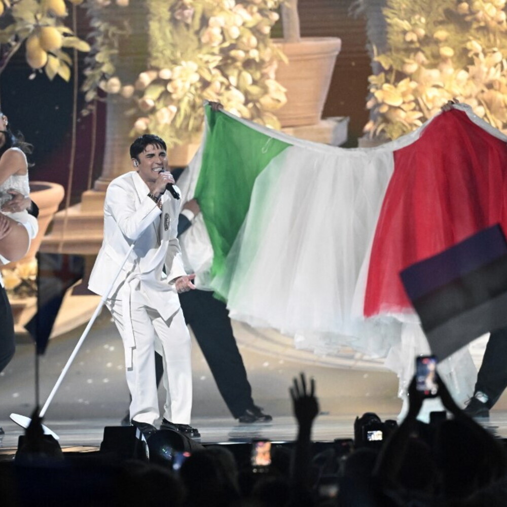 Eurovision, Sal Da Vinci debuts to applause and the tricolor