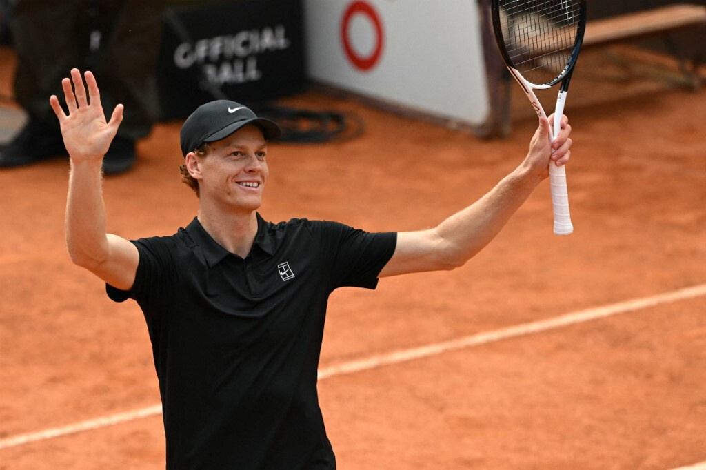 Sinner batte Medvedev e si prepara a una finale storica