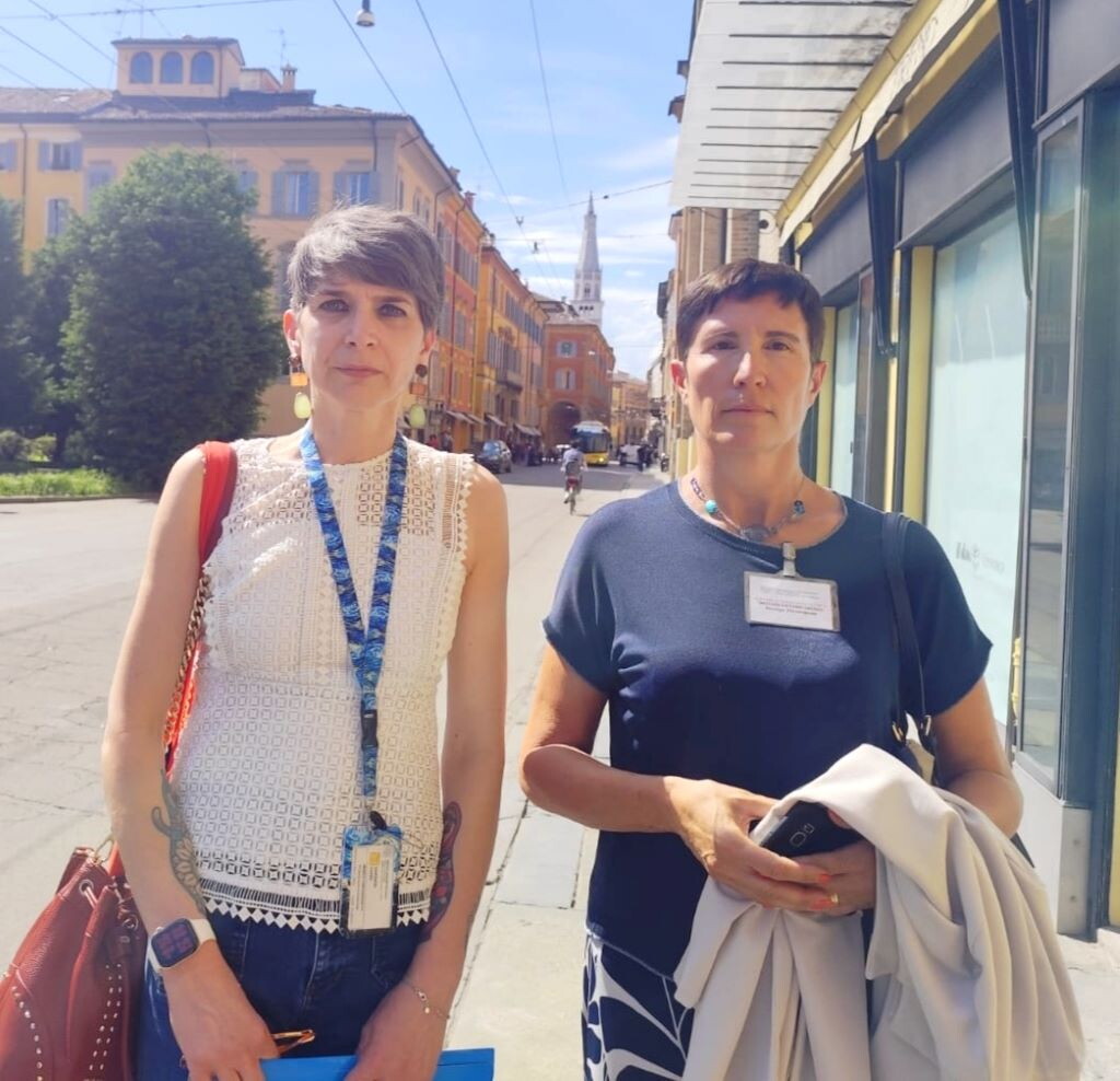 Modena, “le serrande non si abbassano”. La ripartenza dei negozianti dopo lo choc