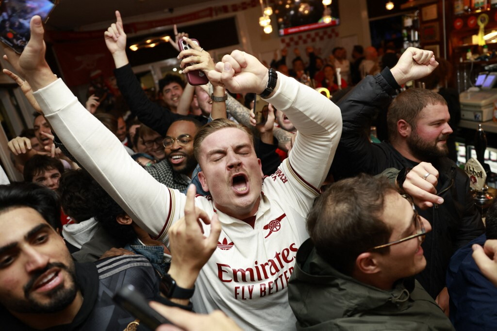 L'Arsenal vince la Premier League dopo il pareggio del Manchester City contro il Bournemouth