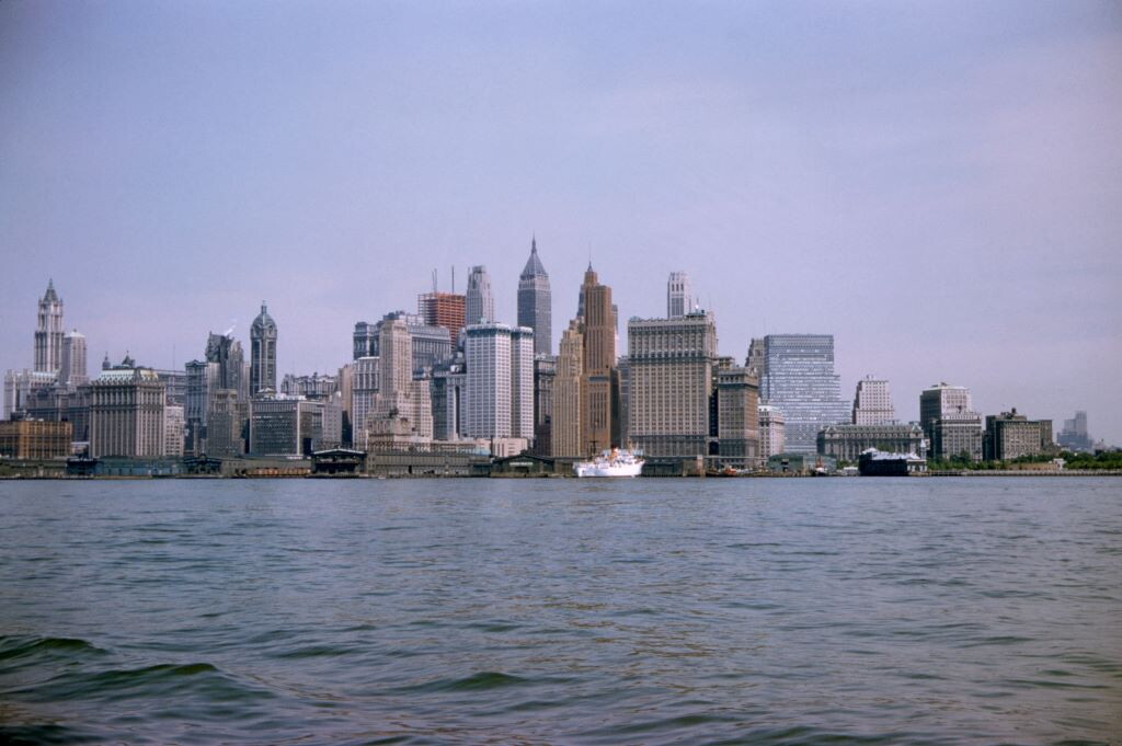 L’affare del secolo: l'intera Manhattan al prezzo di mezzo decimetro quadro di oggi