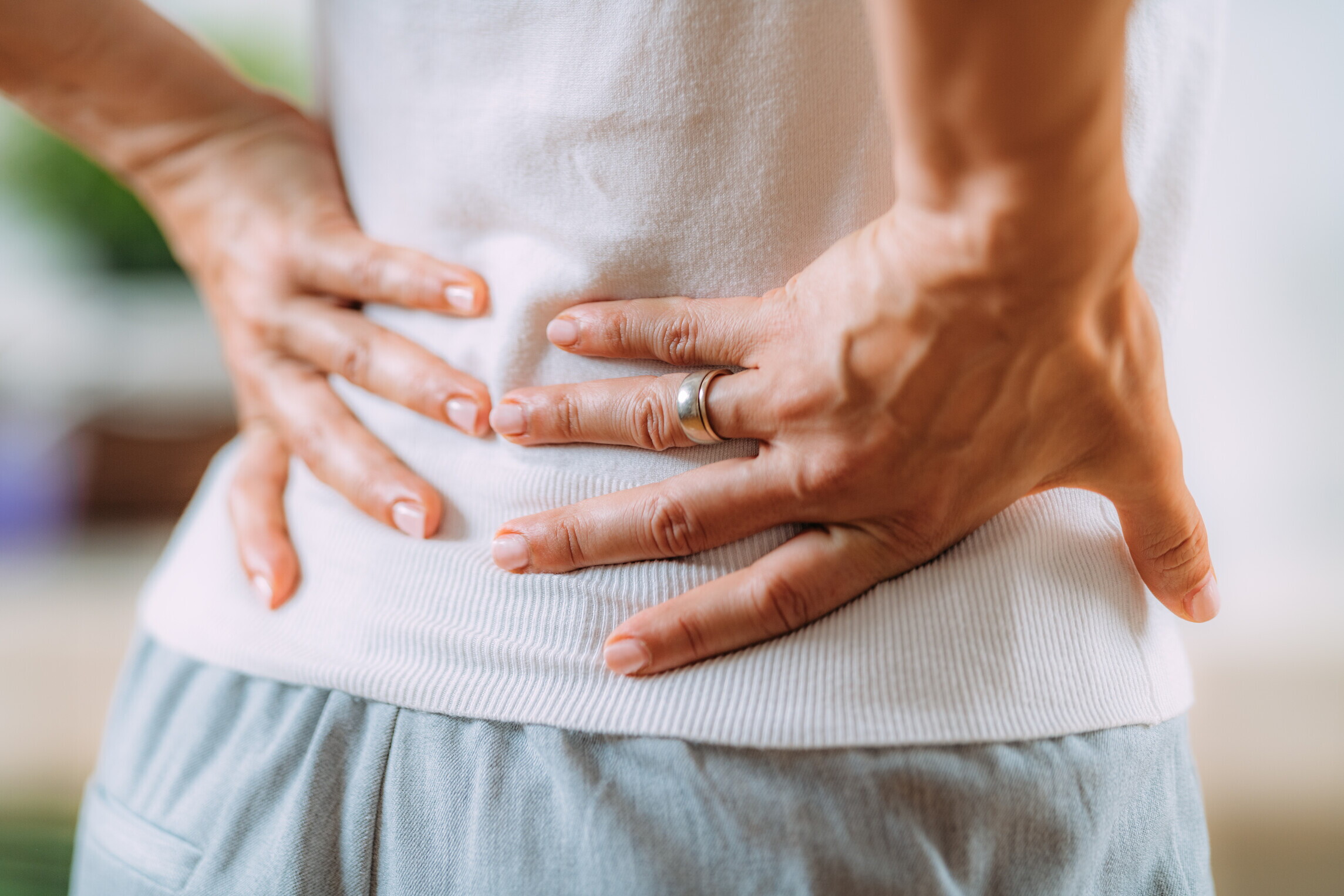 Con la sciatica muoversi aiuta più del riposo assoluto