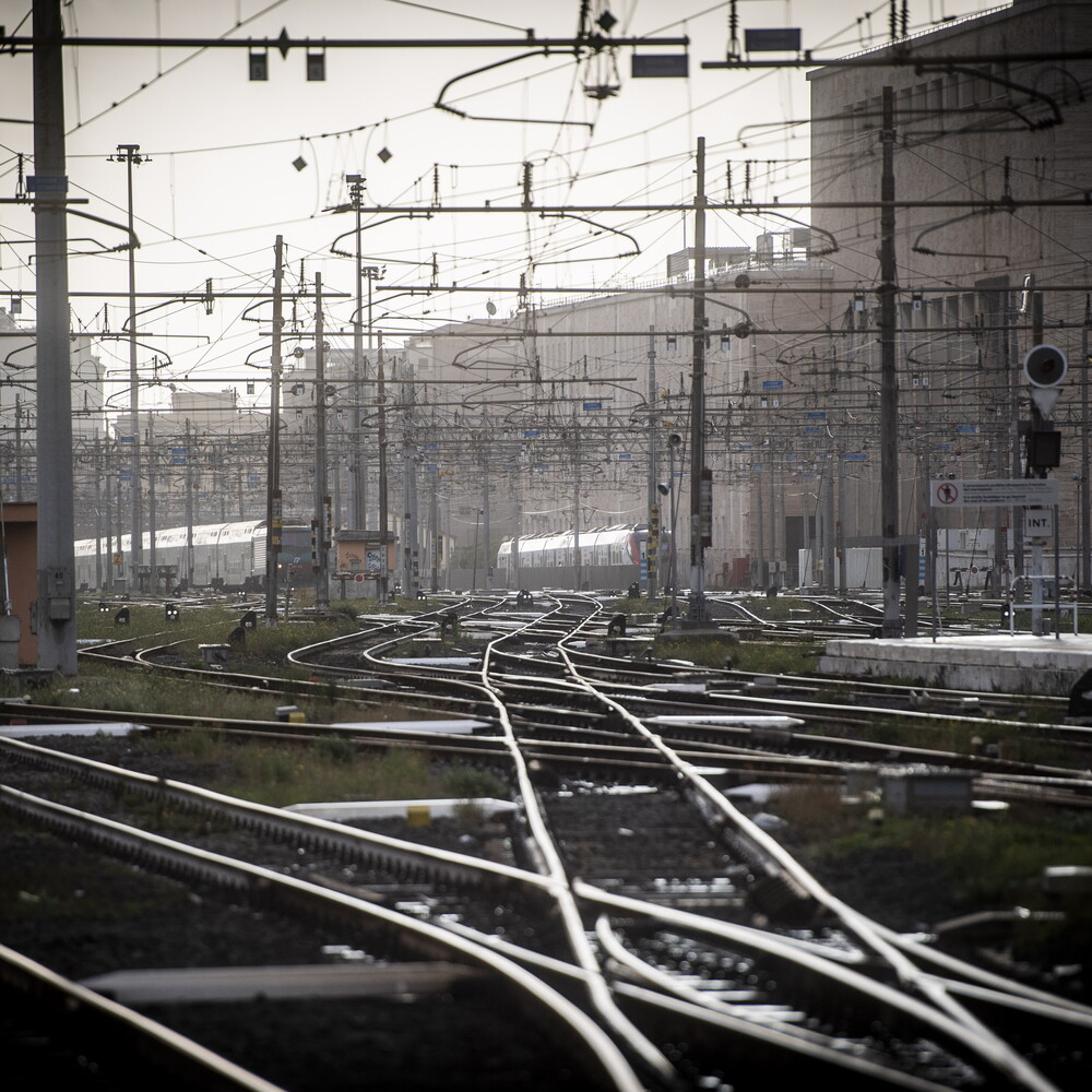 Black Friday before the bridge: the general strike stops Italy. Transport at risk