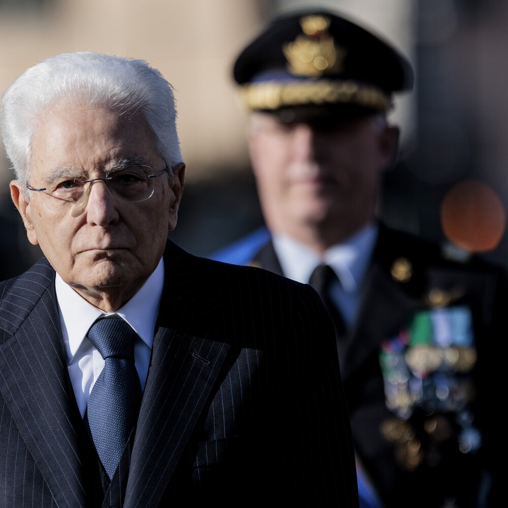 Mattarella: "Consolidate trust between institutions and citizens"