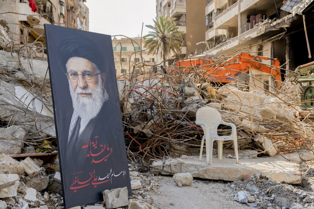 Tre giorni di funerali per Alì Khamenei, attesi in Iran 20 milioni di persone