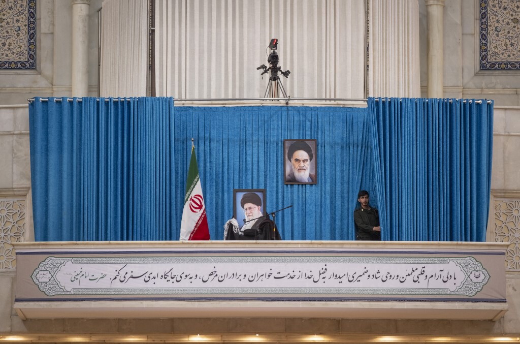 L'Iran a Trump, "irrealistica l'ipotesi di incontrare Khamenei"