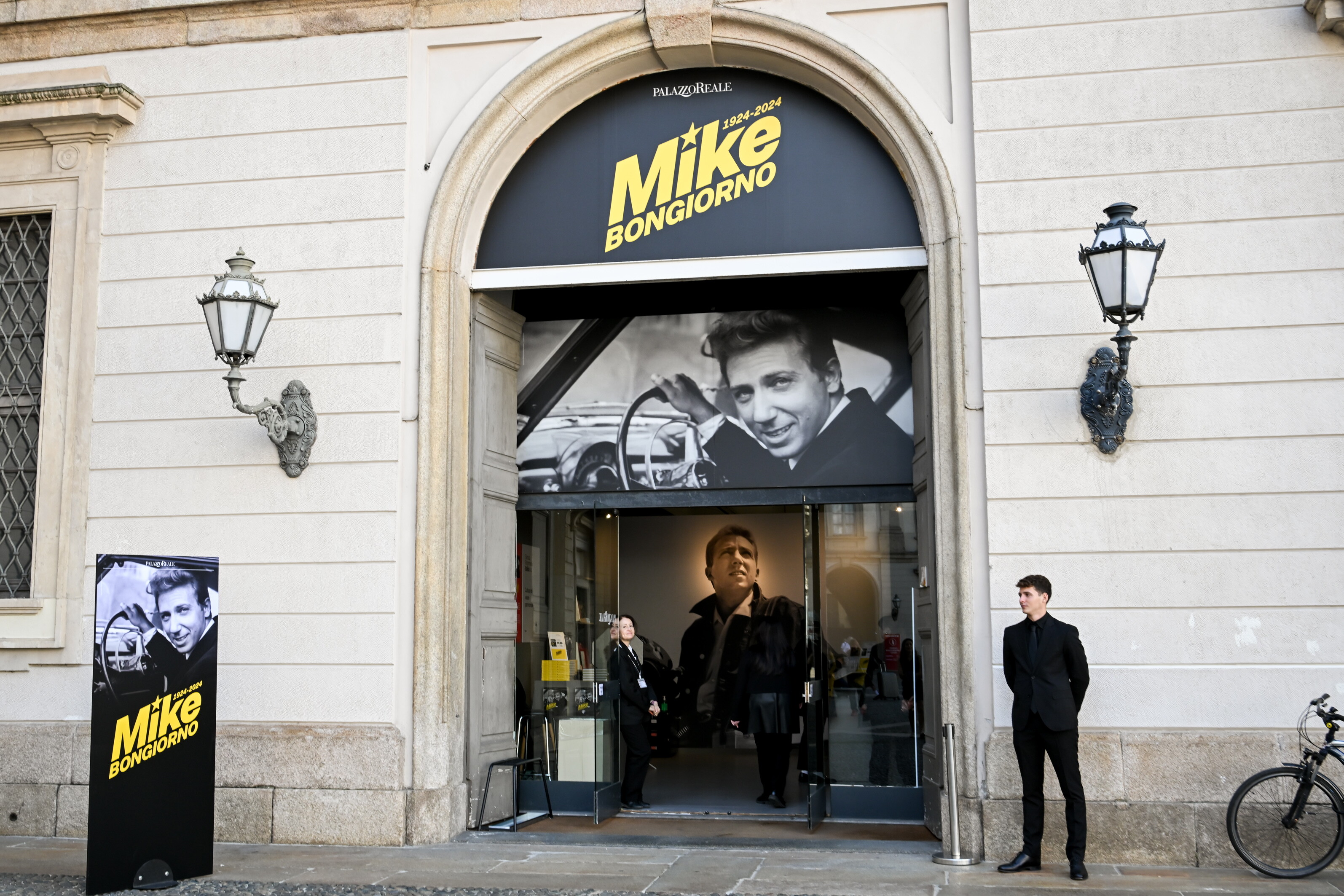 Il precedente clamoroso del trafugamento della salma di Mike Bongiorno