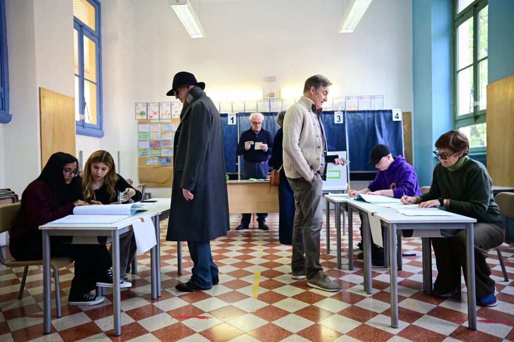 Ballottaggi, 3-3 nei capoluoghi. E lo sguardo è già alle politiche