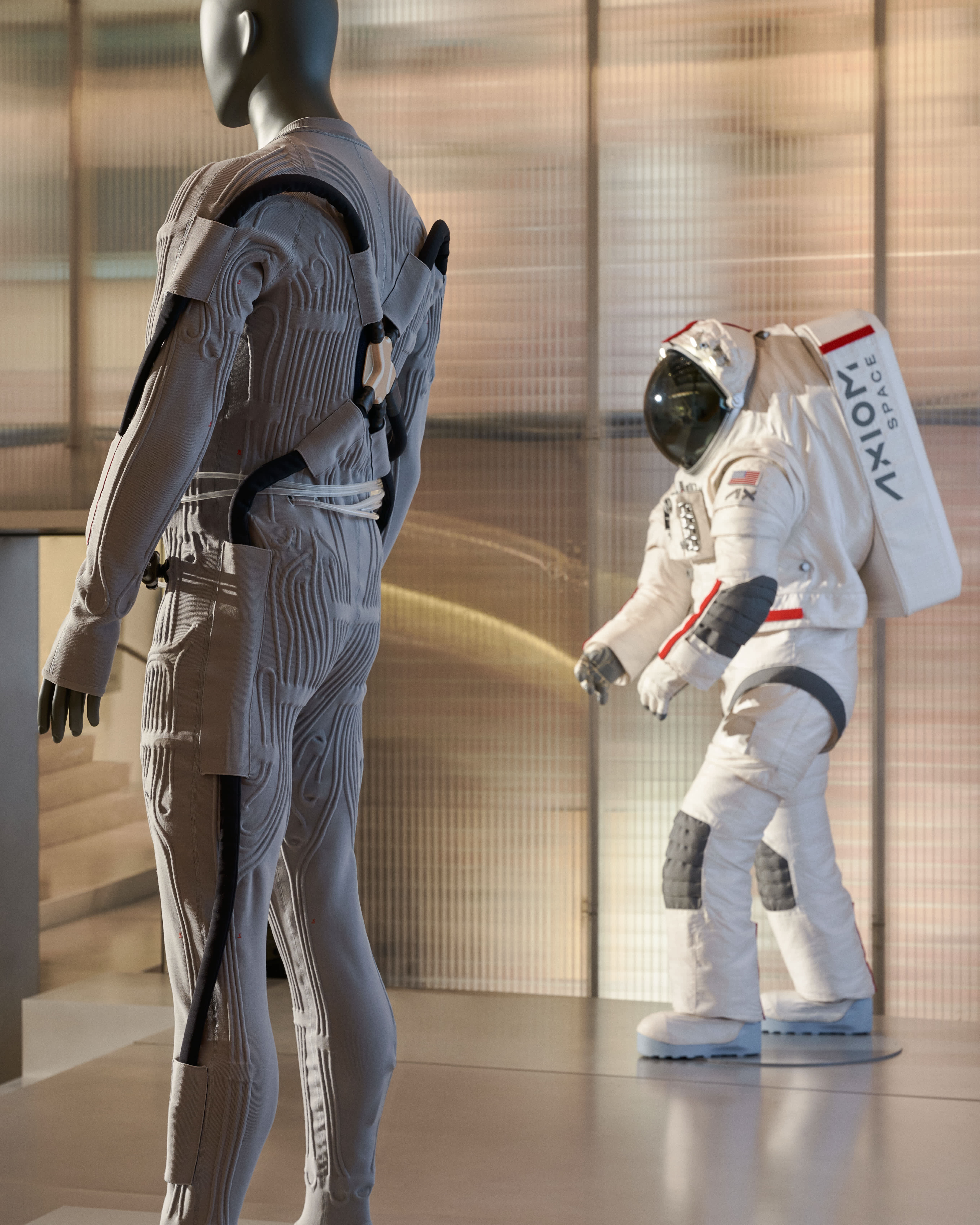 L'astronauta veste Prada: la moda conquista la Luna