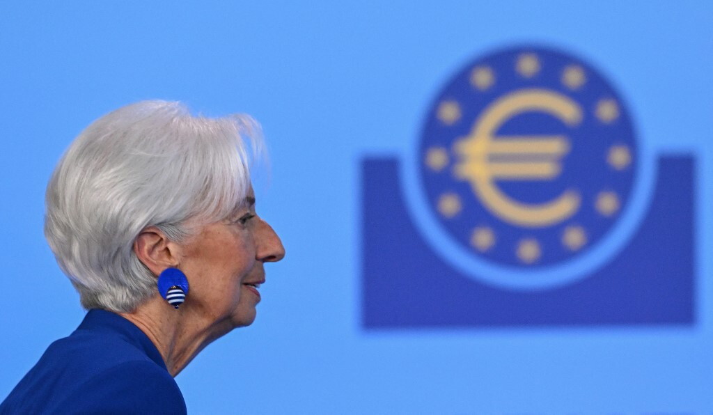 La Bce rialza i tassi di interesse di un quarto di punto. Lagarde: "Navighiamo nell'incertezza"
