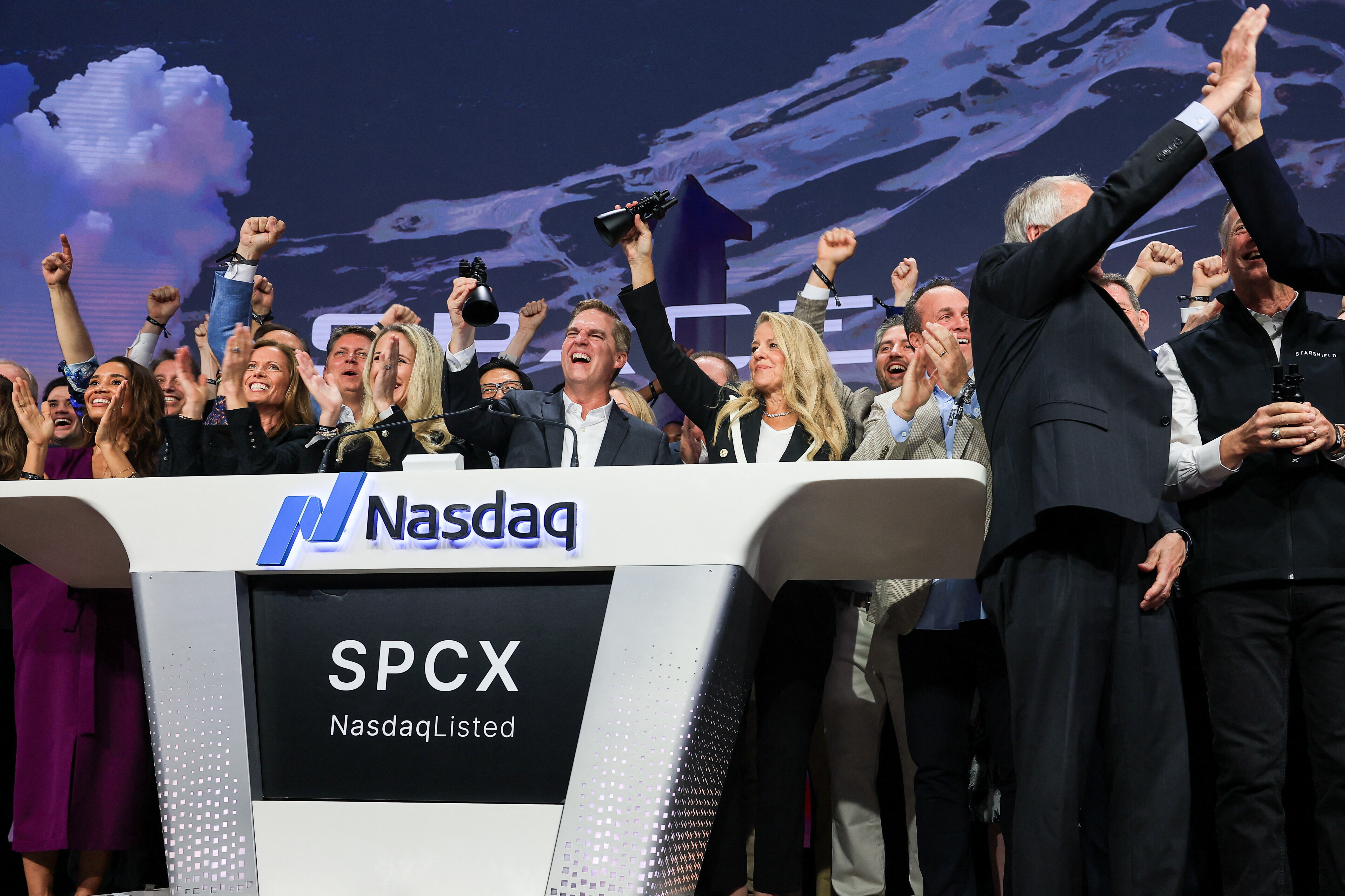 SpaceX 'precipita' a Wall Street, le azioni perdono il 16%