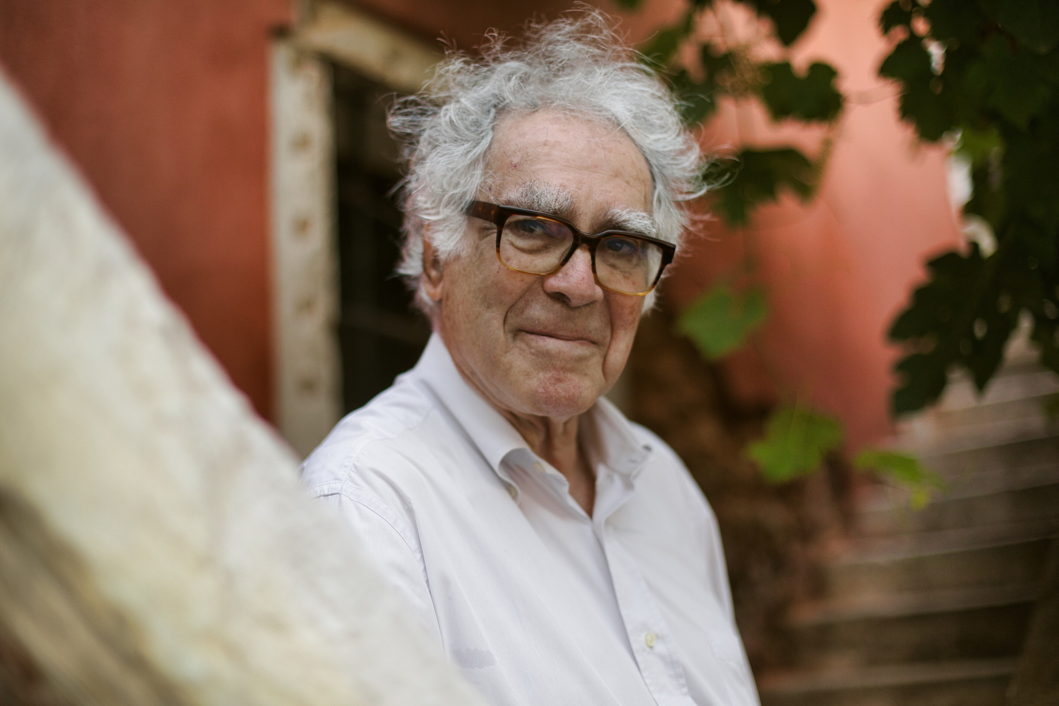 Morto Carlo Ginzburg: addio al grande storico e saggista, aveva 87 anni