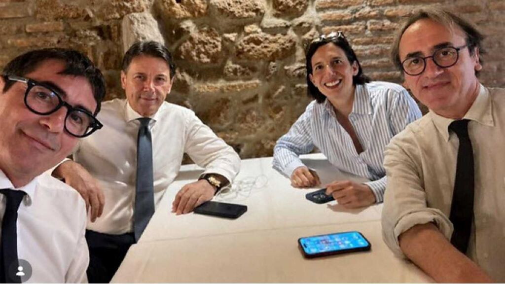 Dalla foto di Vasto al selfie, l'album del centrosinistra lungo 15 anni