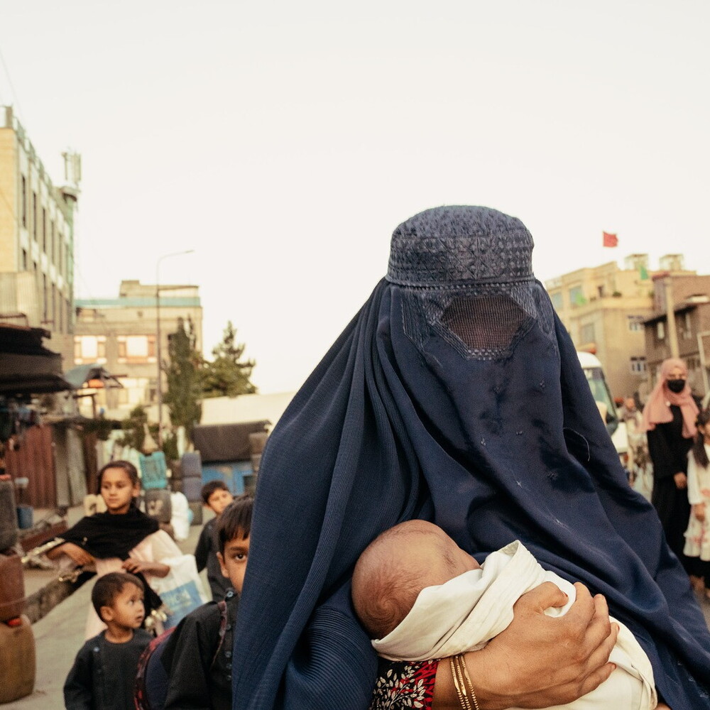 Anteprima: In Afghanistan, la resistenza silenziosa delle donne invisibili spaventa i talebani