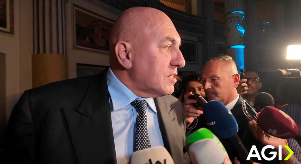 Italia - Usa, Crosetto: "A Villa Taverna gli hamburger sono buonissimi..."