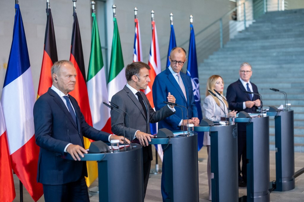 Meloni a Berlino: "L'aria è cambiata, l'Ue dipenda meno dagli Usa"