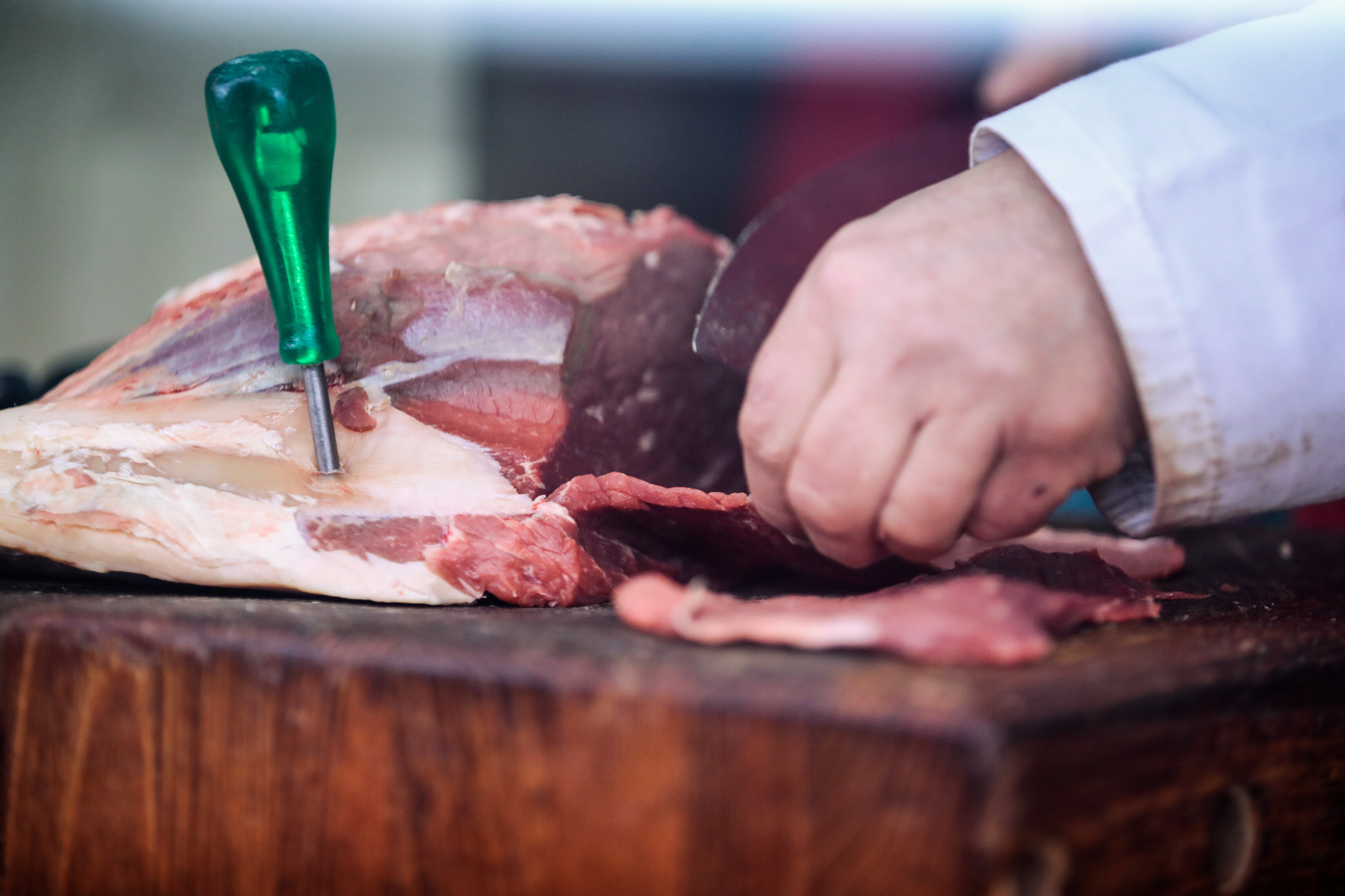 La carne rossa peggiora le infiammazioni intestinali