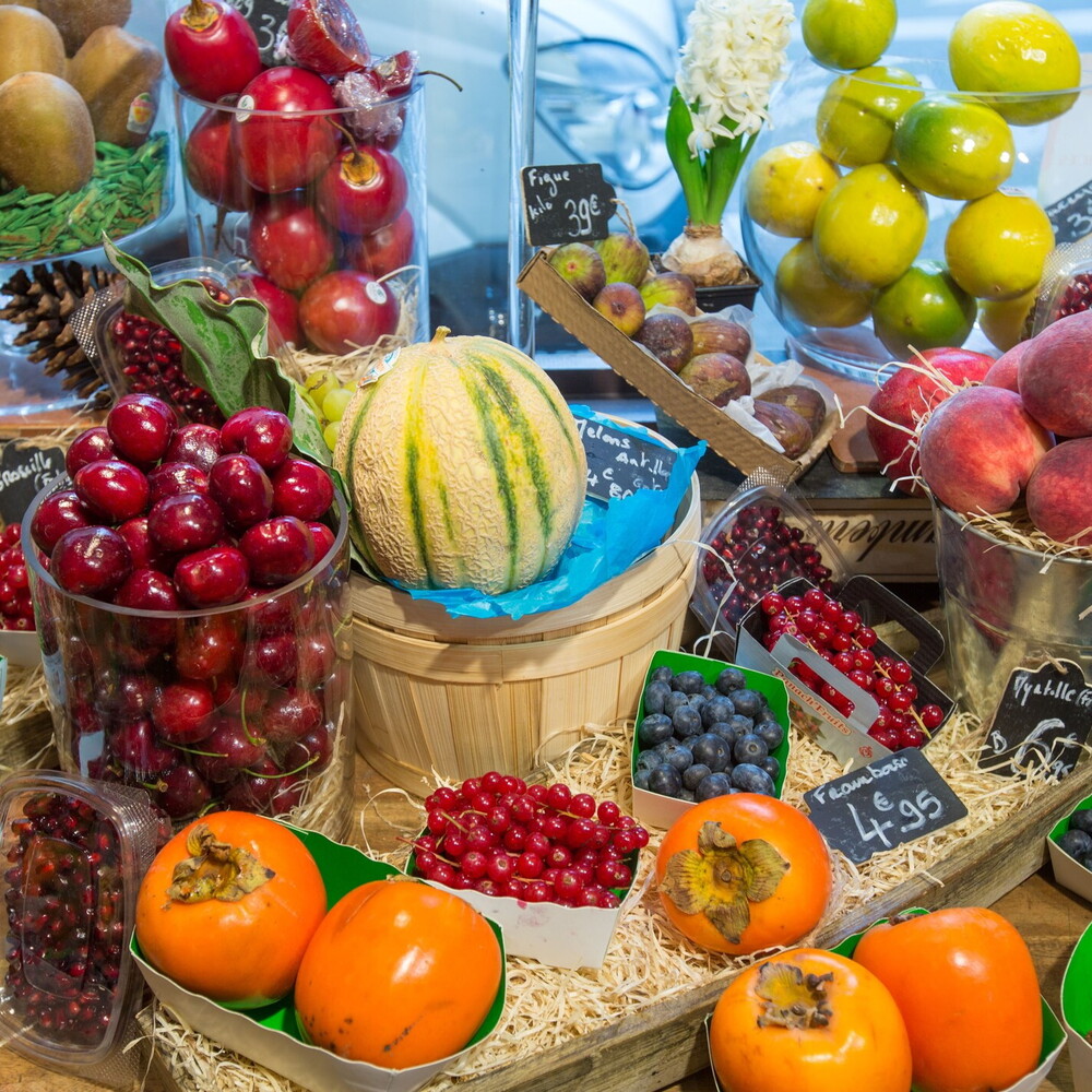 Because fruit prices in Italy drop with high temperatures