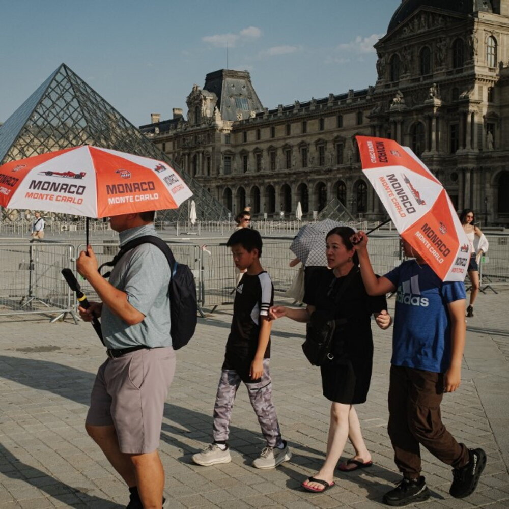 Copertina: L'Europa nella morsa dell'ondata di calore, eventi cancellati in Francia e in Germania