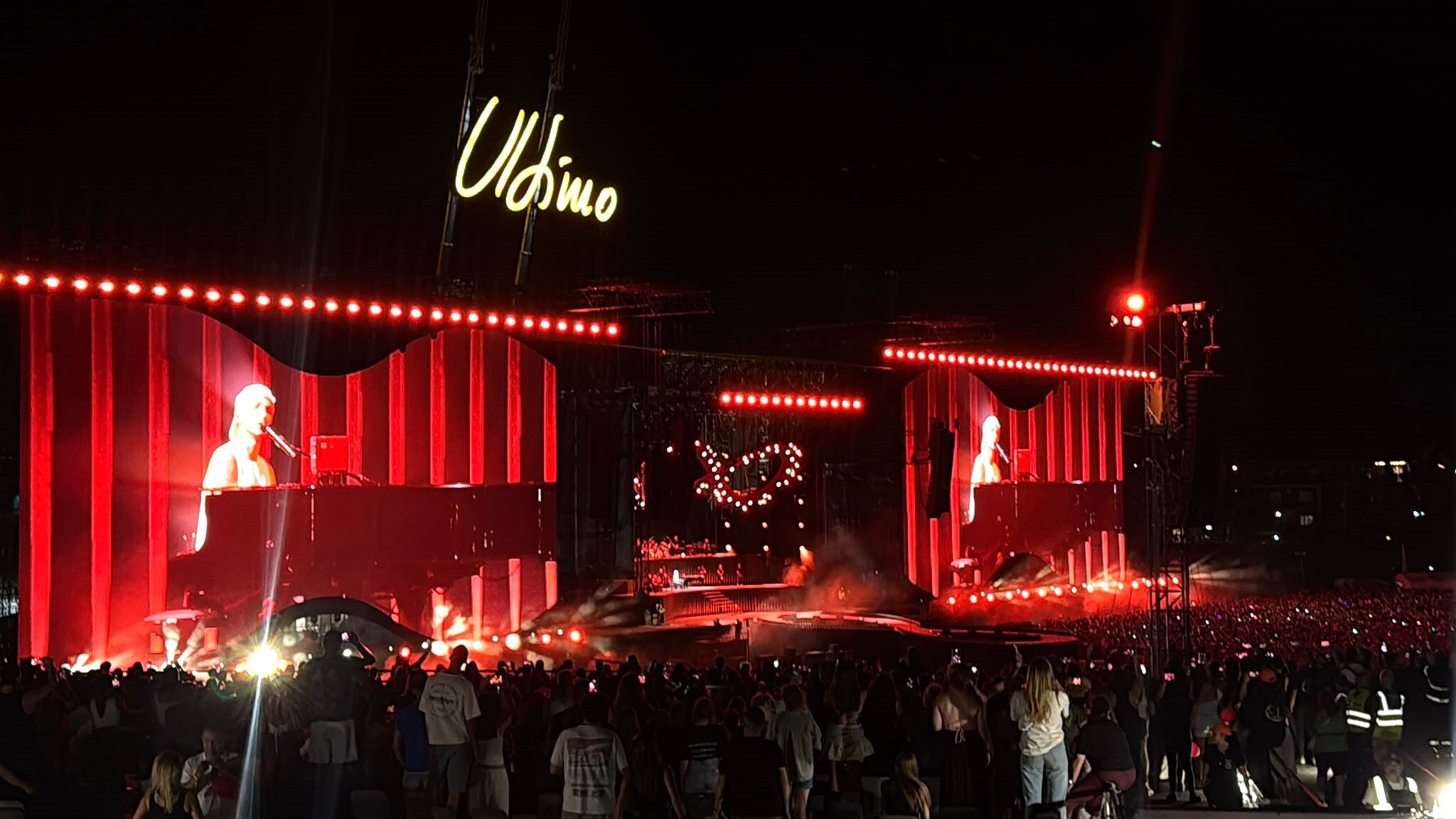 "Se hai bevuto non guidare", video su sicurezza stradale 'apre' il concerto di Ultimo