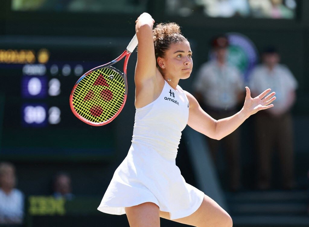 Jasmine Paolini fermata da Marta Kostyuk in due set