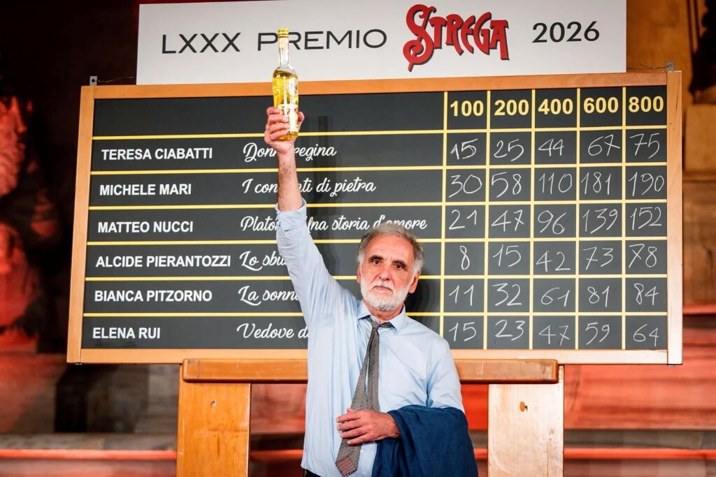 Michele Mari vince il Premio Strega con i "Convitati di pietra"