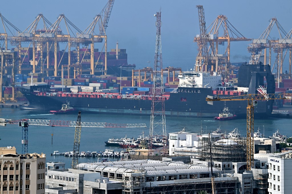 Washington colpisce tre petroliere iraniane dopo i raid di Teheran contro le navi Usa