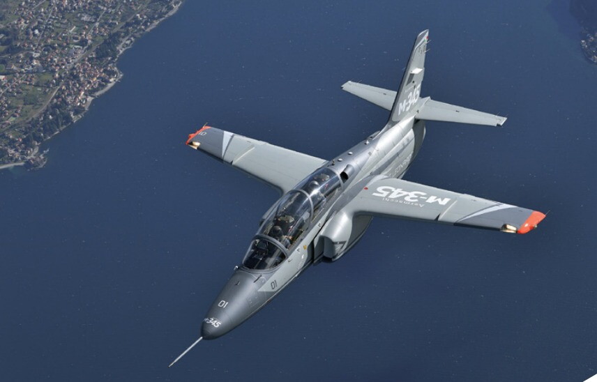 Leonardo, l'M-345 è il protagonista assoluto del Farnborough Air Show